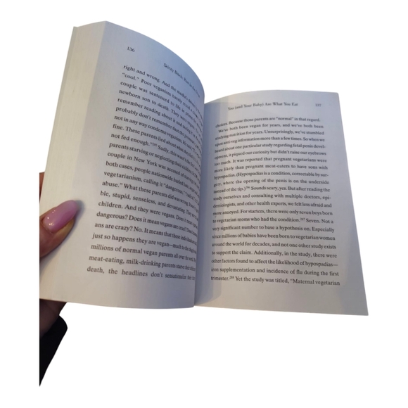 Book Skinny **itch Bun in the Oven Book - Picture 5 of 5